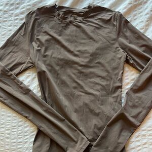 SKIMS Fits Everybody Long Sleeve T Shirt Small Amethyst